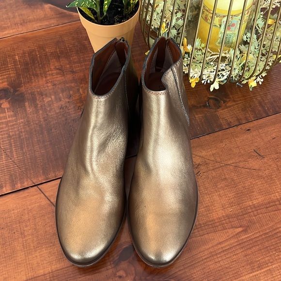 Lucky gold ankle boots - Picture 3 of 6